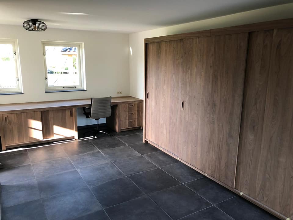 bureau-01.jpg